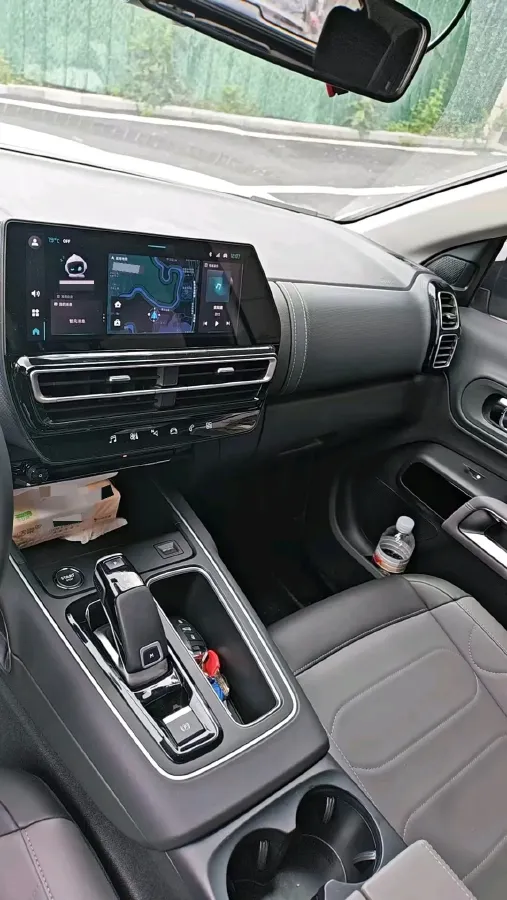 2021 Citroen C5 X 1.6T 175HP L4 8AT,autocango,china used car exporter,china ev exporter,chinese used car exporter,chinese used ev exporter