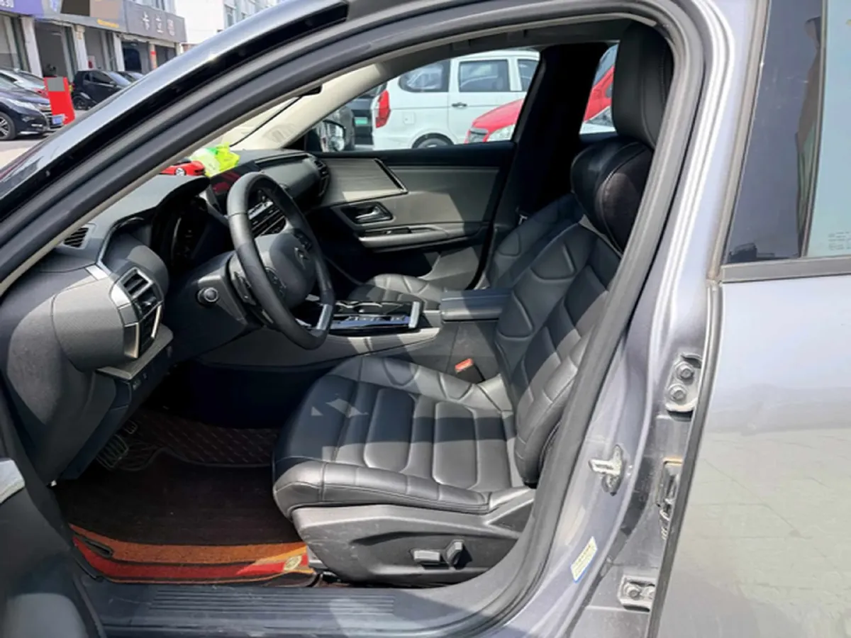 2021 Citroen C5 X 1.6T 175HP L4 8AT,autocango,china used car exporter,china ev exporter,chinese used car exporter,chinese used ev exporter