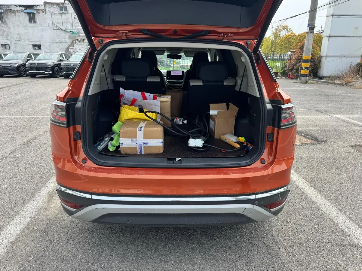 2021 Volkswagen ID.6 Crozz BEV 84.8KWH,autocango,china used car exporter,china ev exporter,chinese used car exporter,chinese used ev exporter