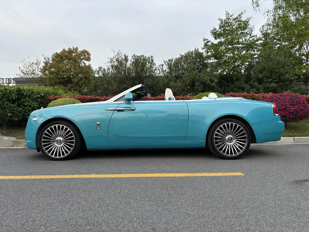 2015 Rolls-Royce Dawn 6.6T 571HP V12 8AT,autocango,china used car exporter,china ev exporter,chinese used car exporter,chinese used ev exporter