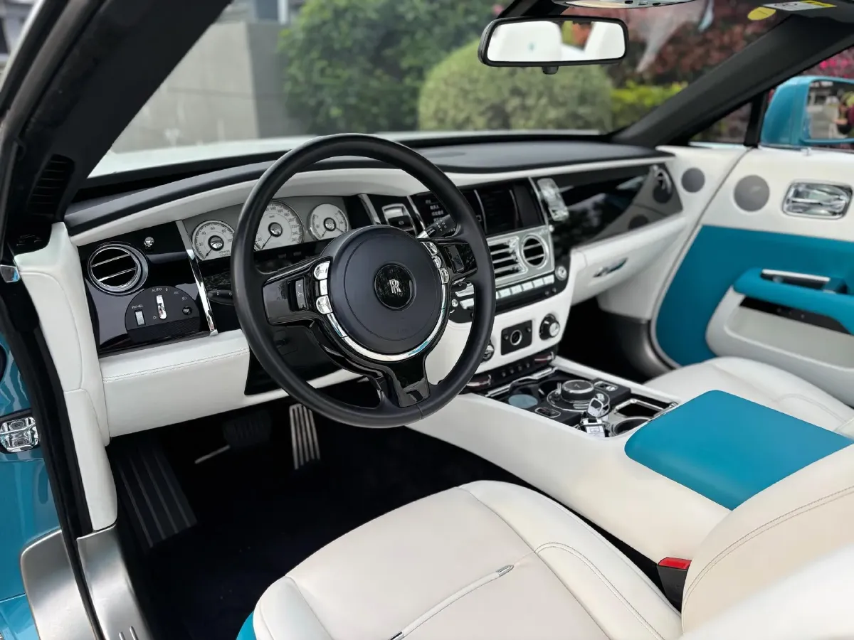 2015 Rolls-Royce Dawn 6.6T 571HP V12 8AT,autocango,china used car exporter,china ev exporter,chinese used car exporter,chinese used ev exporter