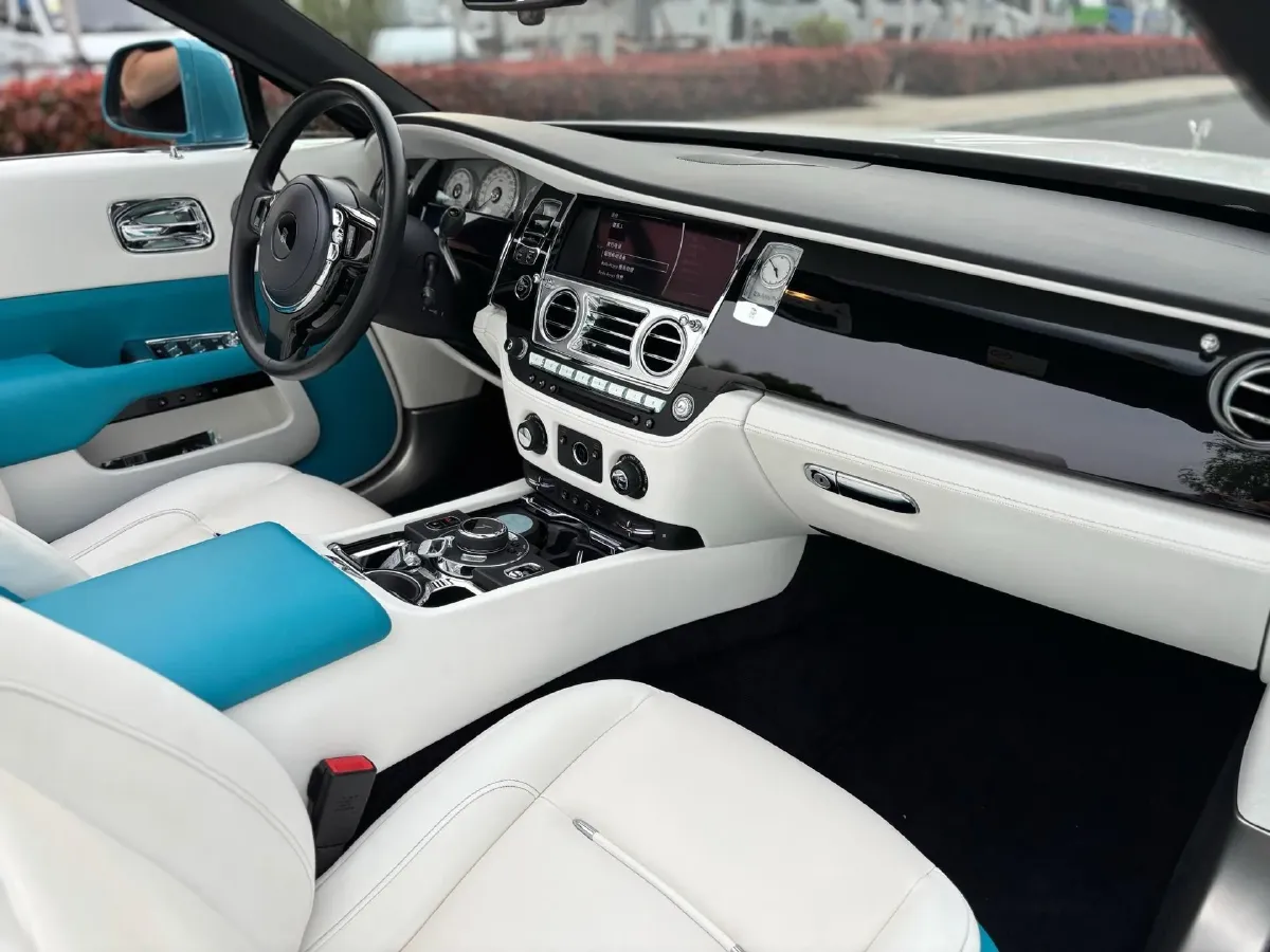 2015 Rolls-Royce Dawn 6.6T 571HP V12 8AT,autocango,china used car exporter,china ev exporter,chinese used car exporter,chinese used ev exporter