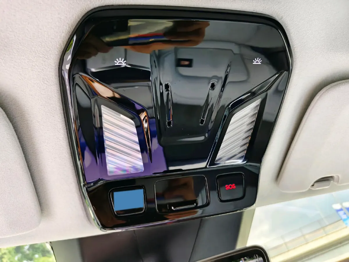 2023 HiPhi Y BEV 76.6KWH,autocango,china used car exporter,china ev exporter,chinese used car exporter,chinese used ev exporter