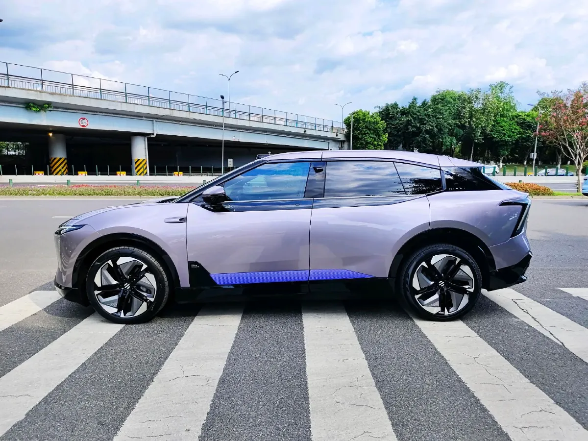 2023 HiPhi Y BEV 76.6KWH,autocango,china used car exporter,china ev exporter,chinese used car exporter,chinese used ev exporter