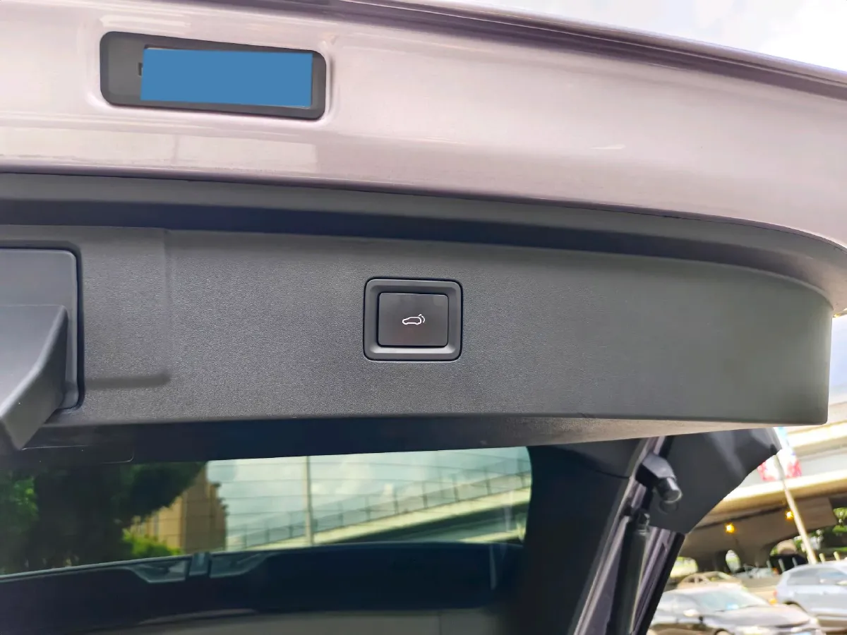 2023 HiPhi Y BEV 76.6KWH,autocango,china used car exporter,china ev exporter,chinese used car exporter,chinese used ev exporter