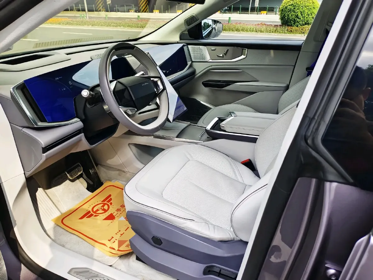 2023 HiPhi Y BEV 76.6KWH,autocango,china used car exporter,china ev exporter,chinese used car exporter,chinese used ev exporter