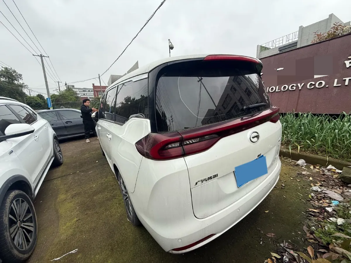 2021 GAC Trumpchi M6 1.5T 169HP L4 7DCT,autocango,china used car exporter,china ev exporter,chinese used car exporter,chinese used ev exporter