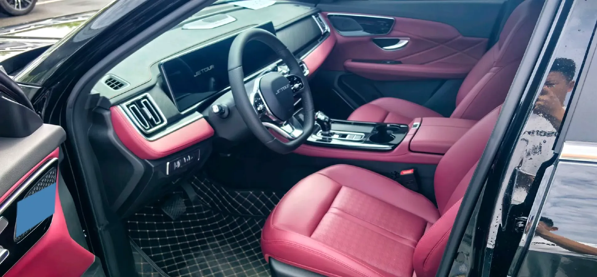 2025 Jetour DASHING 1.5T 184HP L4 7DCT,autocango,china used car exporter,china ev exporter,chinese used car exporter,chinese used ev exporter