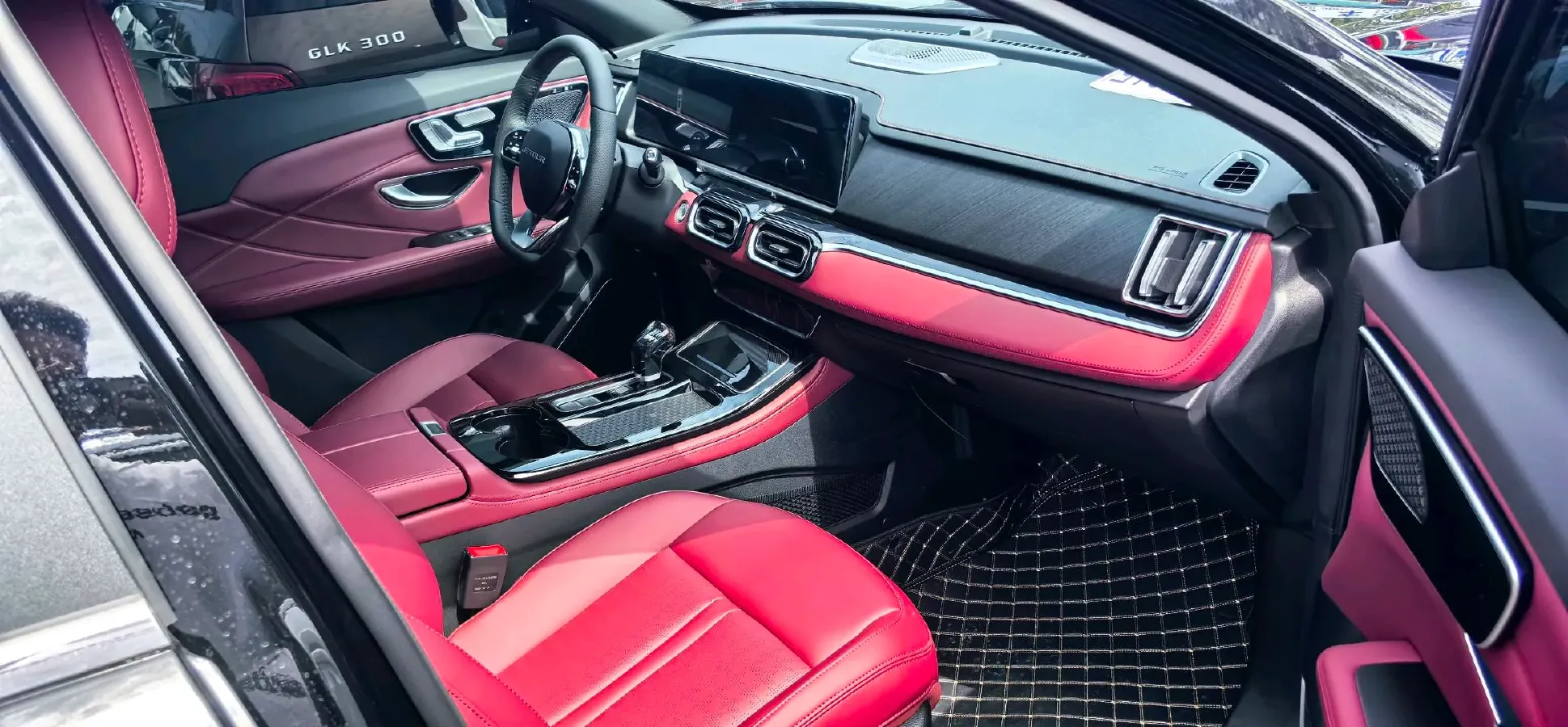 2025 Jetour DASHING 1.5T 184HP L4 7DCT,autocango,china used car exporter,china ev exporter,chinese used car exporter,chinese used ev exporter