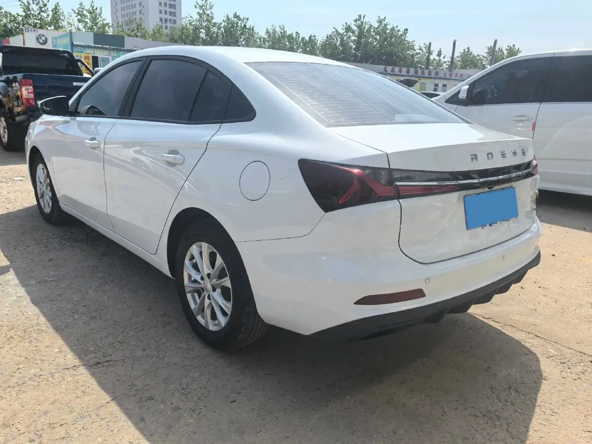 2023 Roewe i5 1.5L 129HP L4 5MT,autocango,china used car exporter,china ev exporter,chinese used car exporter,chinese used ev exporter
