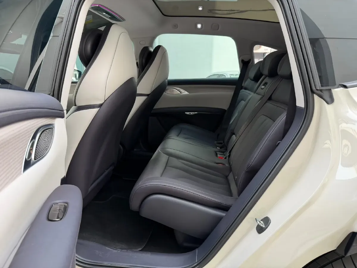 2023 IM LS7 BEV 77KWH,autocango,china used car exporter,china ev exporter,chinese used car exporter,chinese used ev exporter