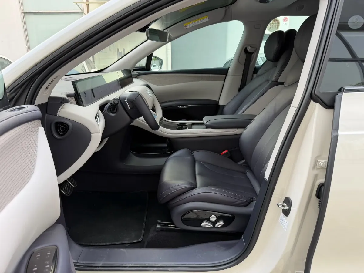 2023 IM LS7 BEV 77KWH,autocango,china used car exporter,china ev exporter,chinese used car exporter,chinese used ev exporter