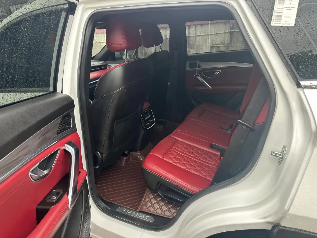 2023 Jetour X70 Plus 1.5T 156HP L4 6DCT,autocango,china used car exporter,china ev exporter,chinese used car exporter,chinese used ev exporter