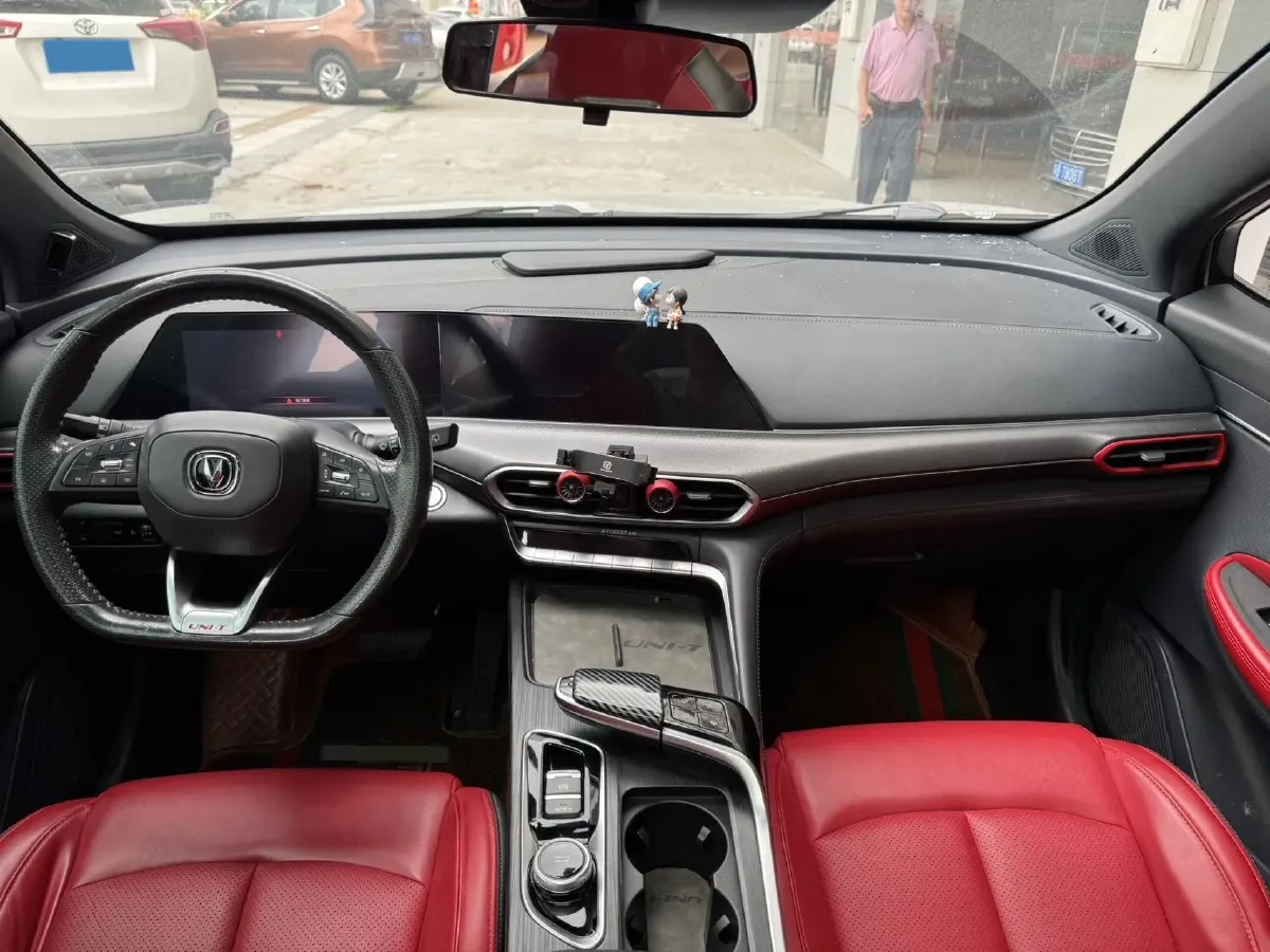 2020 ChangAn UNI-T 1.5T 180HP L4 7DCT,autocango,china used car exporter,china ev exporter,chinese used car exporter,chinese used ev exporter