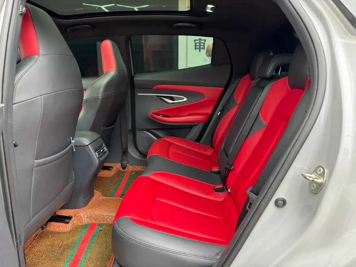 2020 ChangAn UNI-T 1.5T 180HP L4 7DCT,autocango,china used car exporter,china ev exporter,chinese used car exporter,chinese used ev exporter