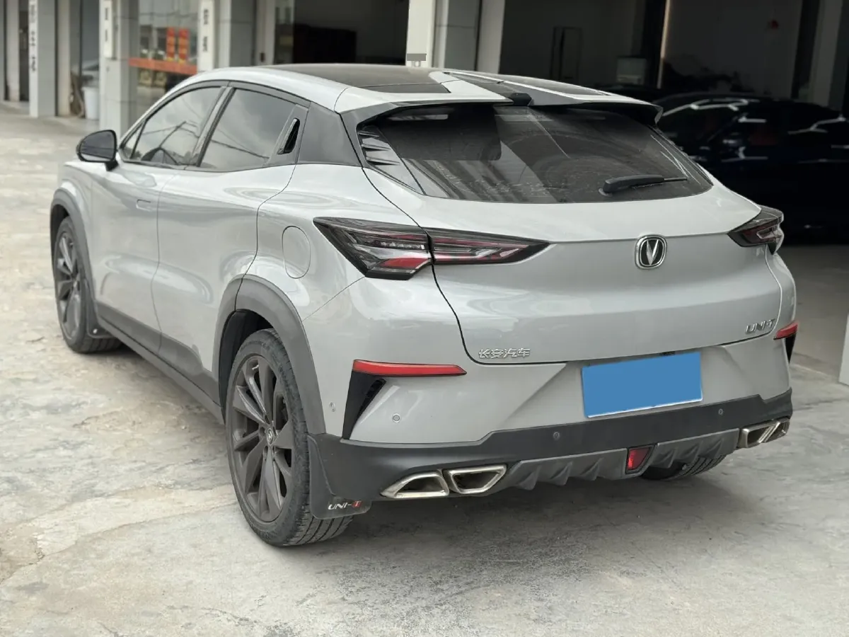 2020 ChangAn UNI-T 1.5T 180HP L4 7DCT,autocango,china used car exporter,china ev exporter,chinese used car exporter,chinese used ev exporter