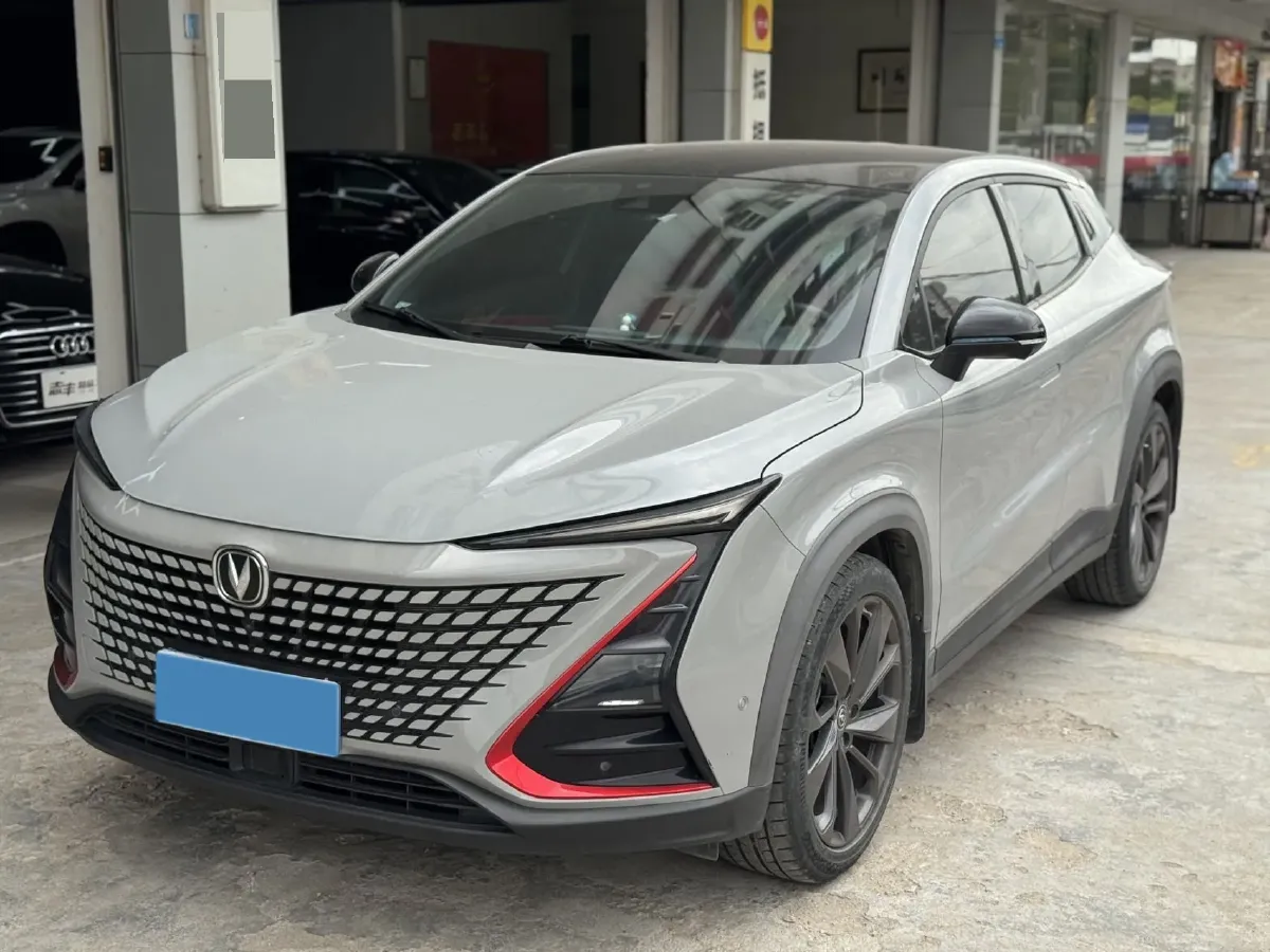 2020 ChangAn UNI-T 1.5T 180HP L4 7DCT,autocango,china used car exporter,china ev exporter,chinese used car exporter,chinese used ev exporter