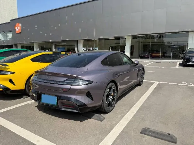 2024 MI SU7 BEV 101KWH,autocango,china used car exporter,china ev exporter,chinese used car exporter,chinese used ev exporter