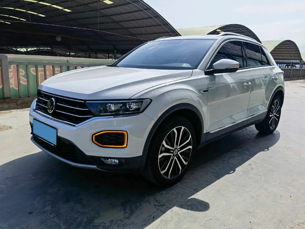 2021 Volkswagen T-Roc 1.4T 150HP L4 7DCT,autocango,china used car exporter,china ev exporter,chinese used car exporter,chinese used ev exporter