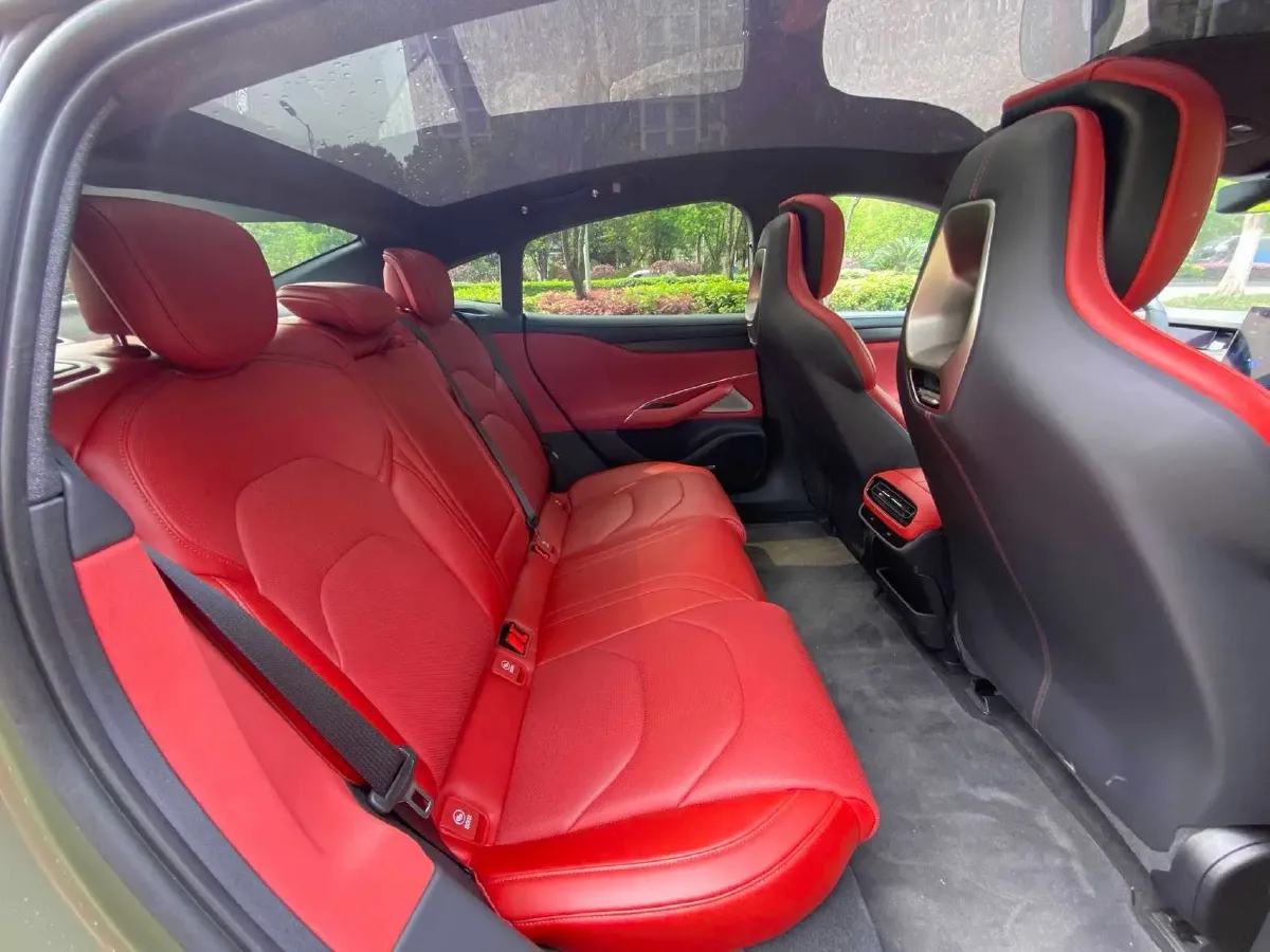 2024 MI SU7 BEV 73.6KWH,autocango,china used car exporter,china ev exporter,chinese used car exporter,chinese used ev exporter