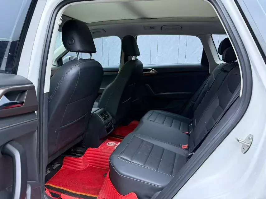 2021 Volkswagen Tharu 1.4T 150HP L4 7DCT,autocango,china used car exporter,china ev exporter,chinese used car exporter,chinese used ev exporter