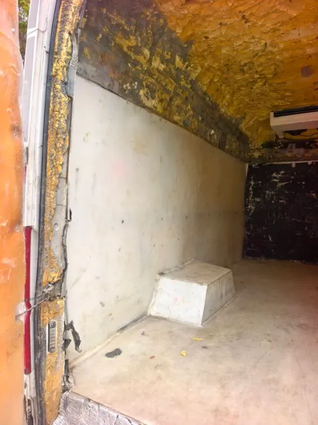 2023 Ford Transit 2.0T 220HP L4 5MT,autocango,china used car exporter,china ev exporter,chinese used car exporter,chinese used ev exporter