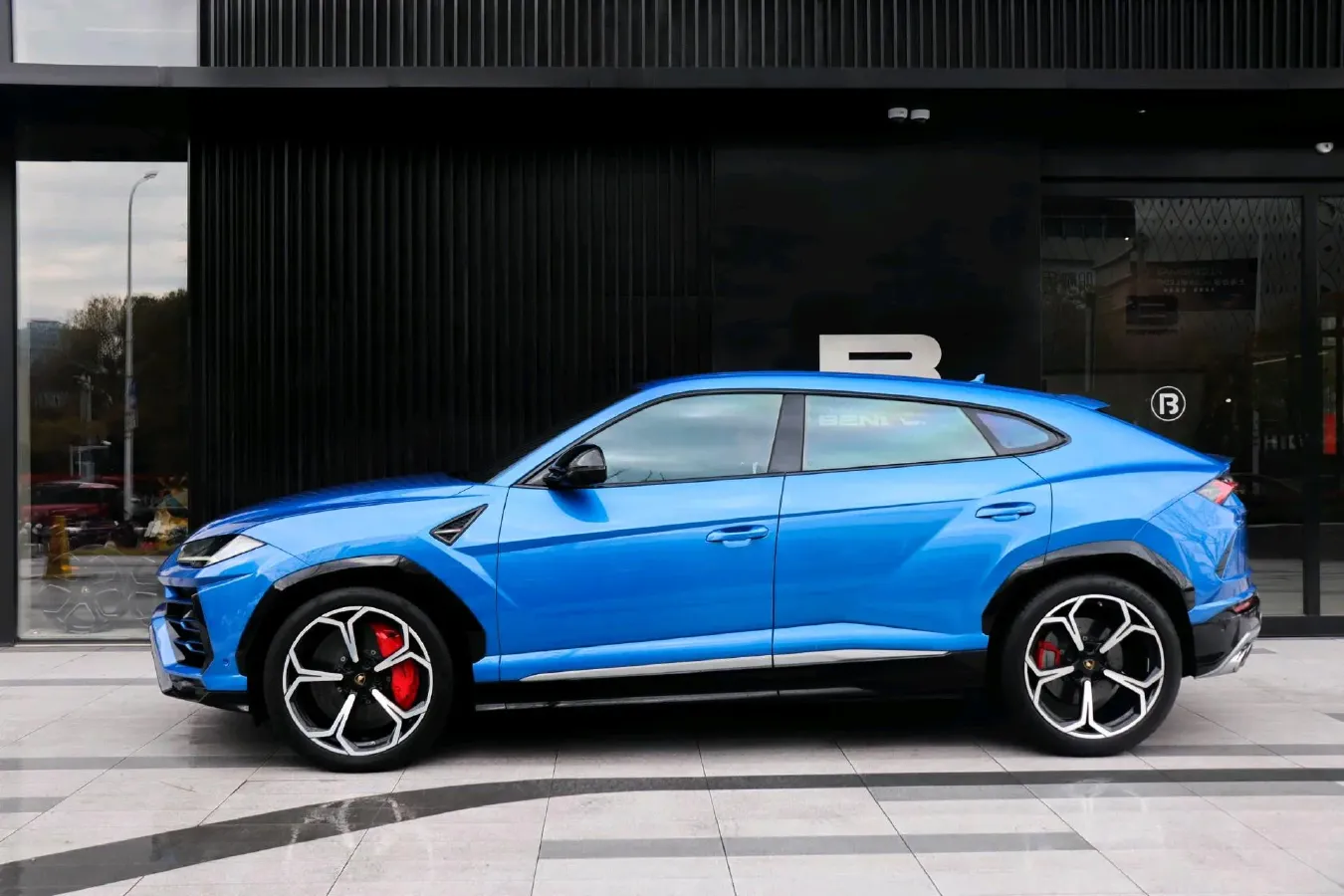 2021 Lamborghini Urus 4.0T 641HP V8 8AT,autocango,china used car exporter,china ev exporter,chinese used car exporter,chinese used ev exporter