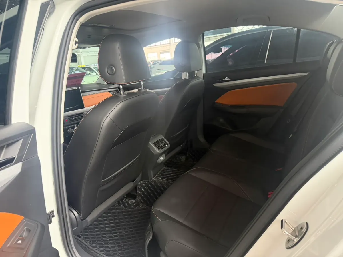 2025 Volkswagen Bora 1.2T 116HP L4 7DCT,autocango,china used car exporter,china ev exporter,chinese used car exporter,chinese used ev exporter