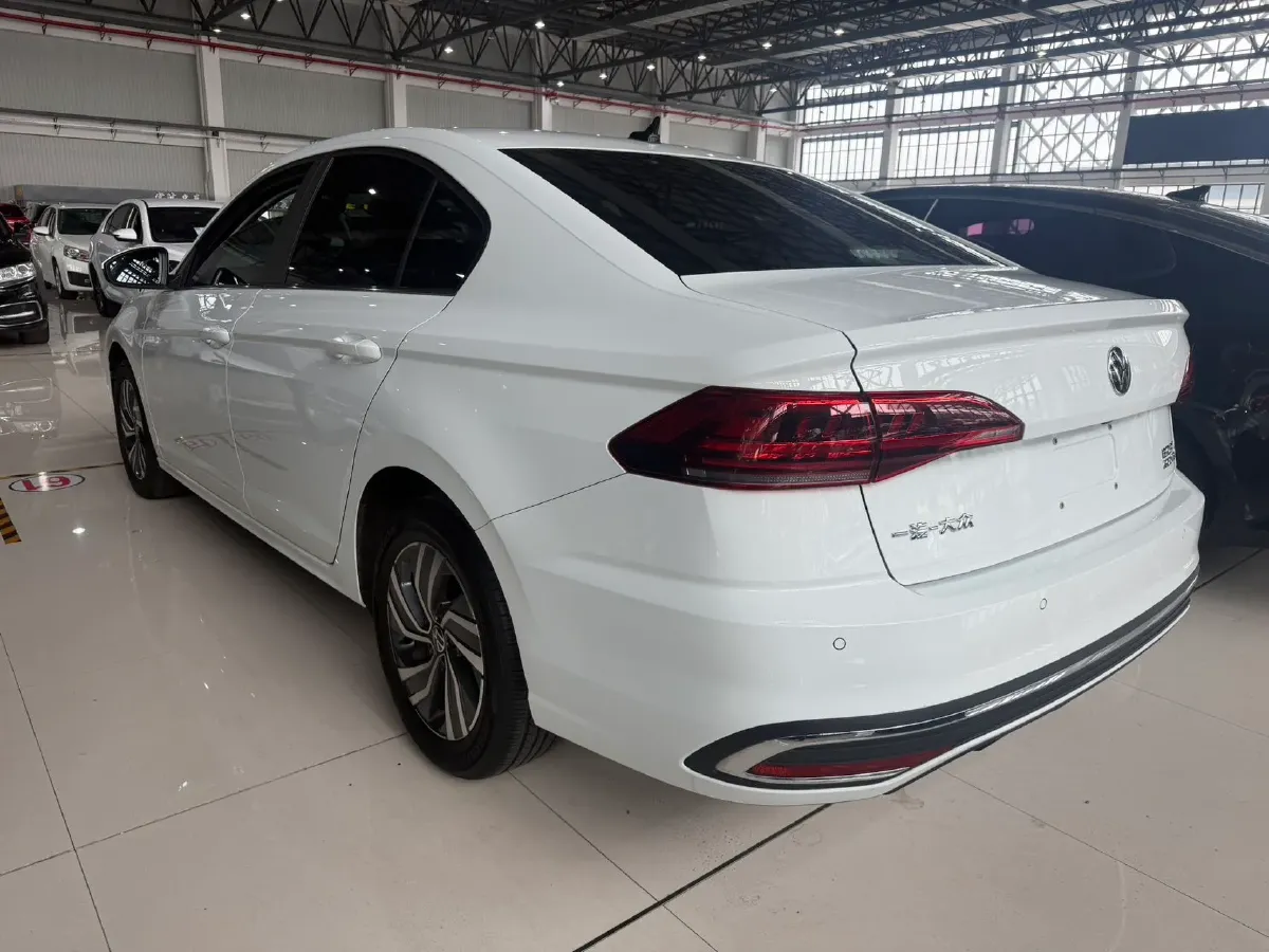 2025 Volkswagen Bora 1.2T 116HP L4 7DCT,autocango,china used car exporter,china ev exporter,chinese used car exporter,chinese used ev exporter