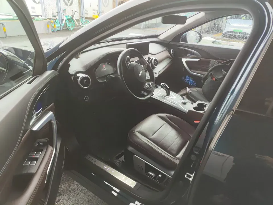 2020 WEY VV7 2.0T 227HP L4 7DCT,autocango,china used car exporter,china ev exporter,chinese used car exporter,chinese used ev exporter