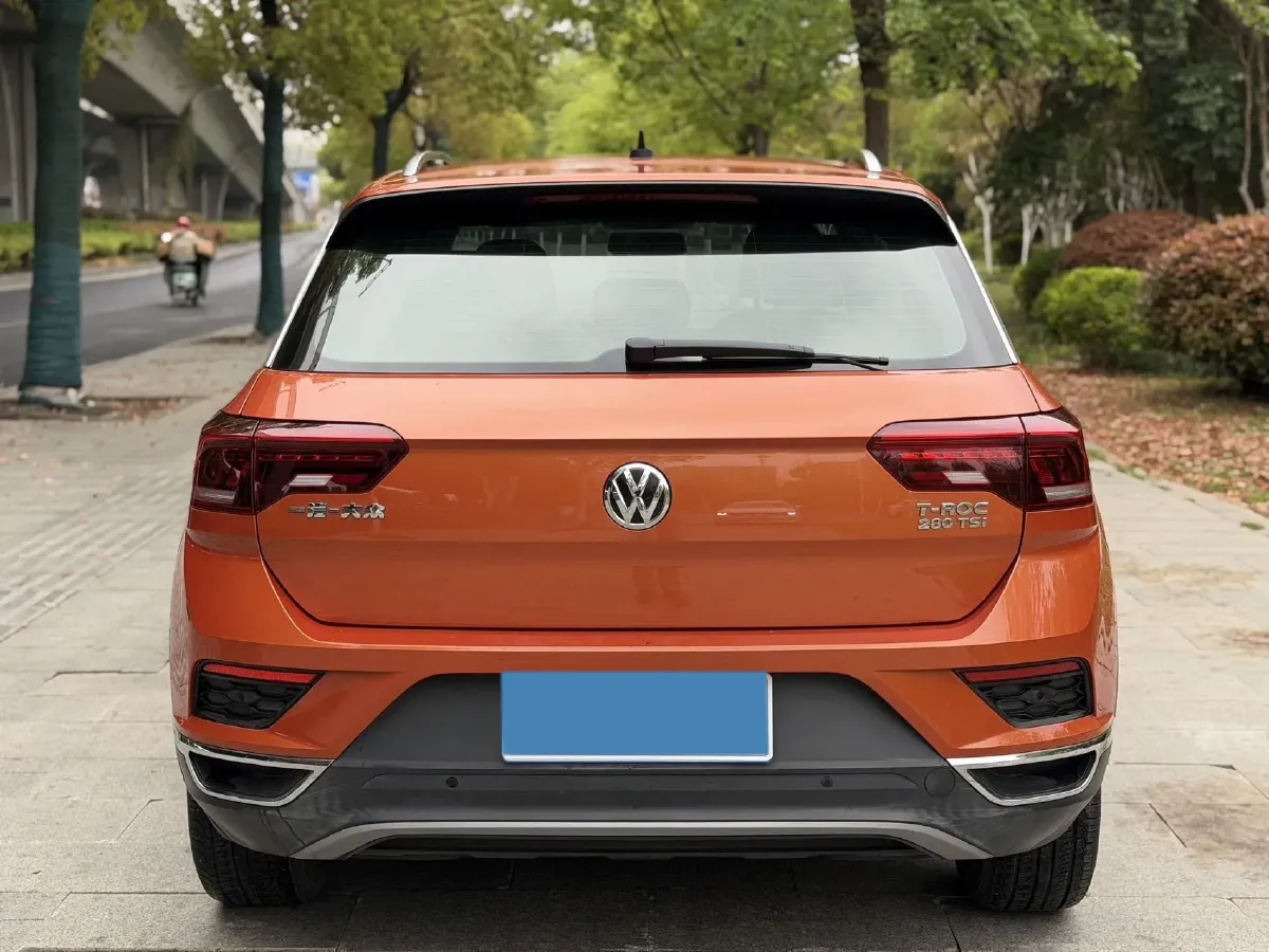 2019 Volkswagen T-Roc 1.4T 150HP L4 7DCT,autocango,china used car exporter,china ev exporter,chinese used car exporter,chinese used ev exporter