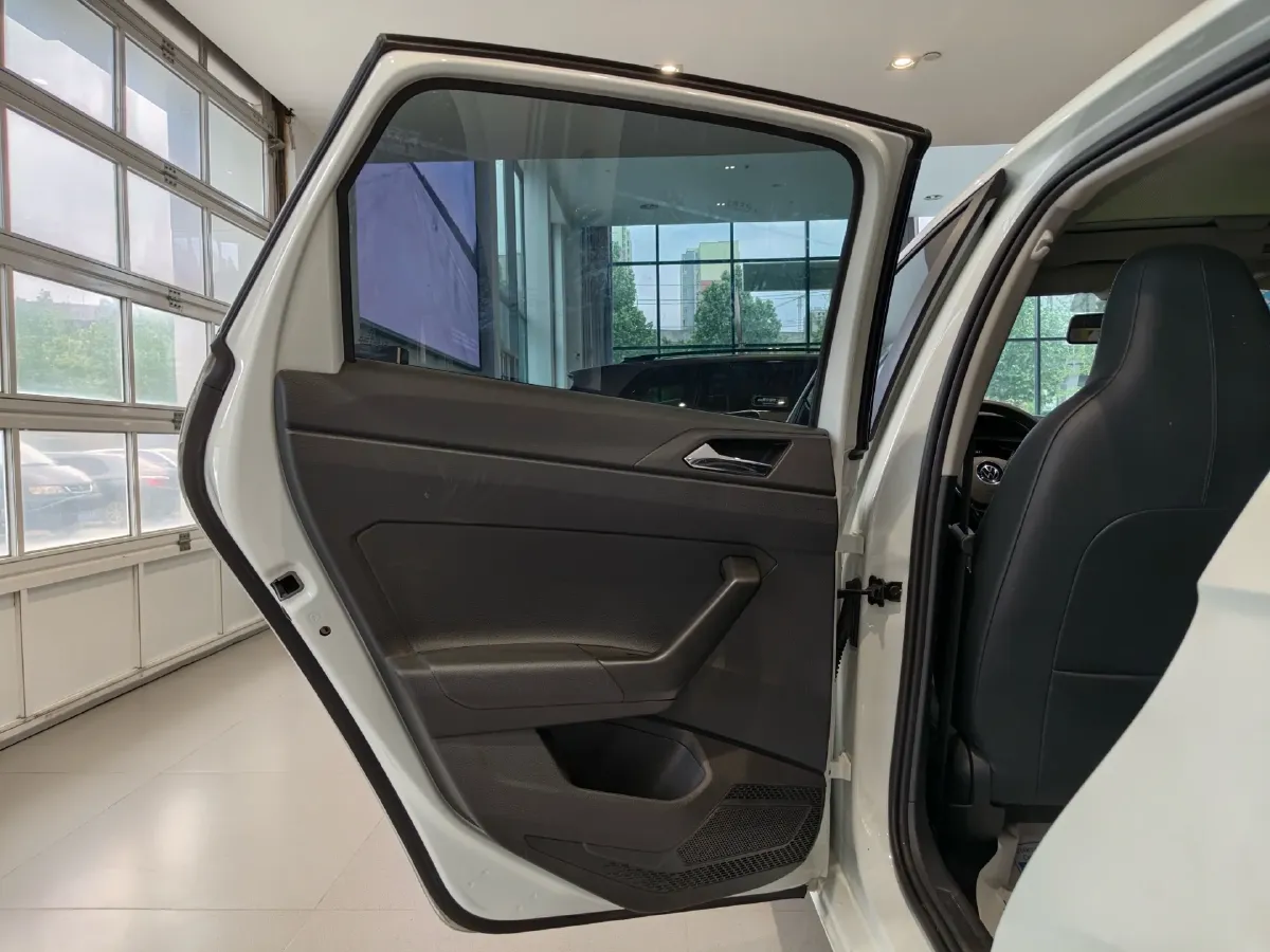 2023 Volkswagen Polo 1.5L 113HP L4 6AT,autocango,china used car exporter,china ev exporter,chinese used car exporter,chinese used ev exporter