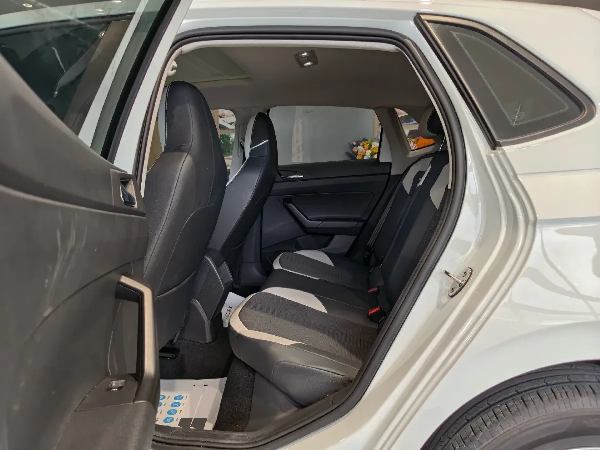 2023 Volkswagen Polo 1.5L 113HP L4 6AT,autocango,china used car exporter,china ev exporter,chinese used car exporter,chinese used ev exporter