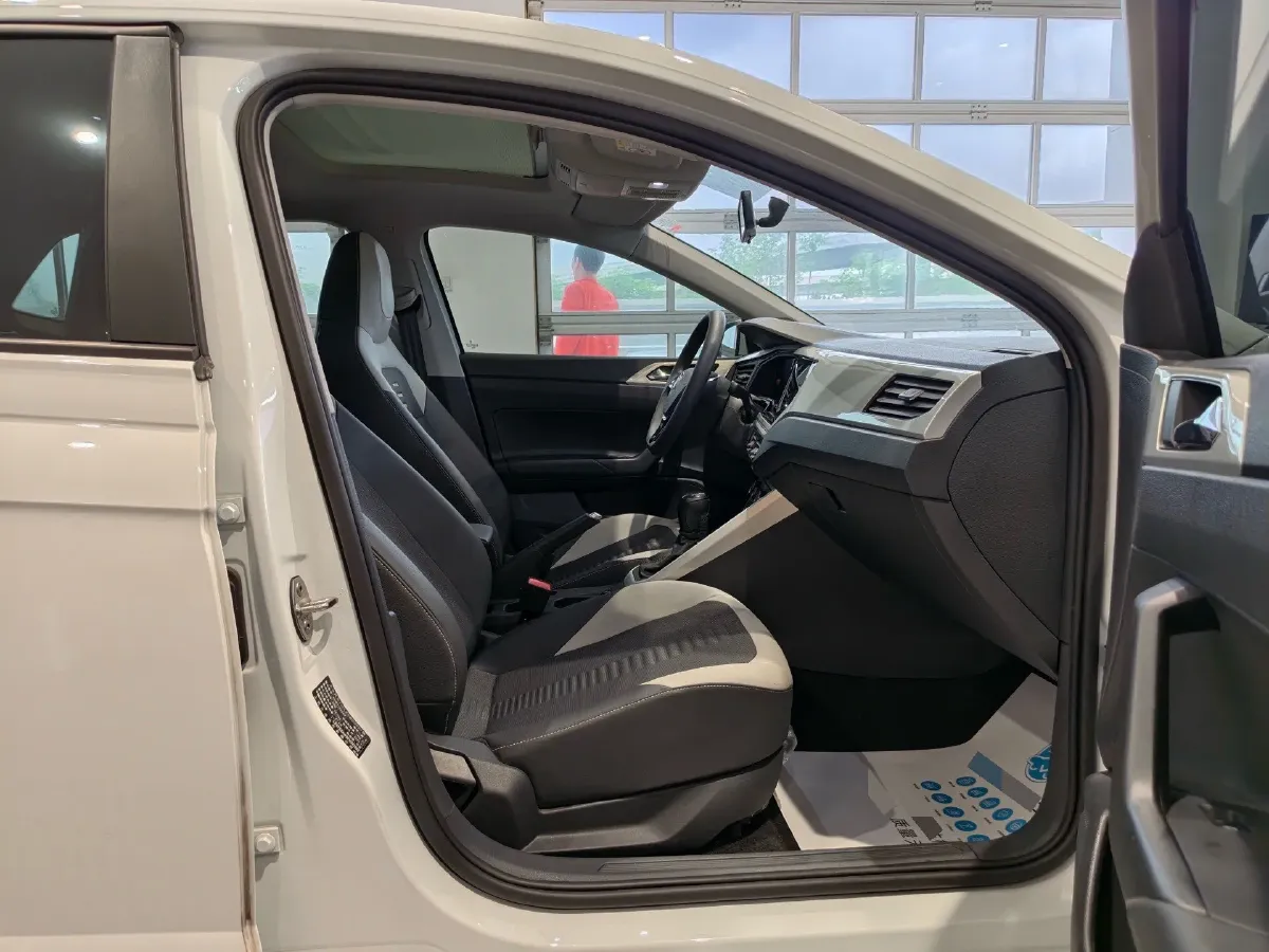 2023 Volkswagen Polo 1.5L 113HP L4 6AT,autocango,china used car exporter,china ev exporter,chinese used car exporter,chinese used ev exporter