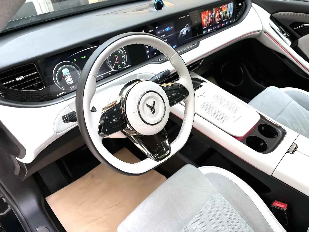 2025 Voyah FREE 1.5T 150HP L4 REEV 43KWH,autocango,china used car exporter,china ev exporter,chinese used car exporter,chinese used ev exporter