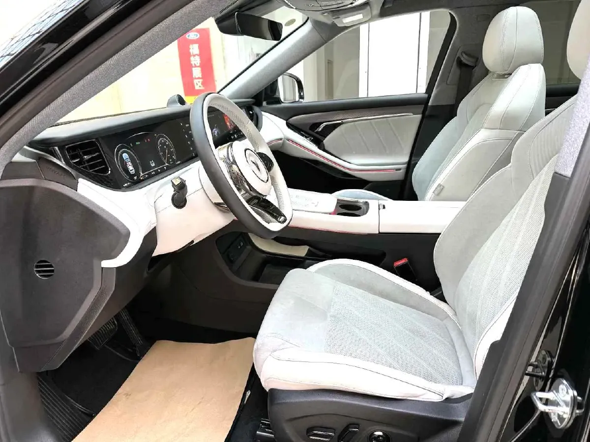 2025 Voyah FREE 1.5T 150HP L4 REEV 43KWH,autocango,china used car exporter,china ev exporter,chinese used car exporter,chinese used ev exporter