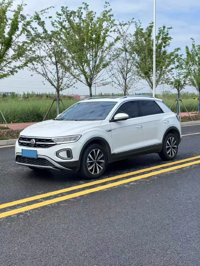 2024 Volkswagen T-Roc 1.4T 150HP L4 7DCT,autocango,china used car exporter,china ev exporter,chinese used car exporter,chinese used ev exporter