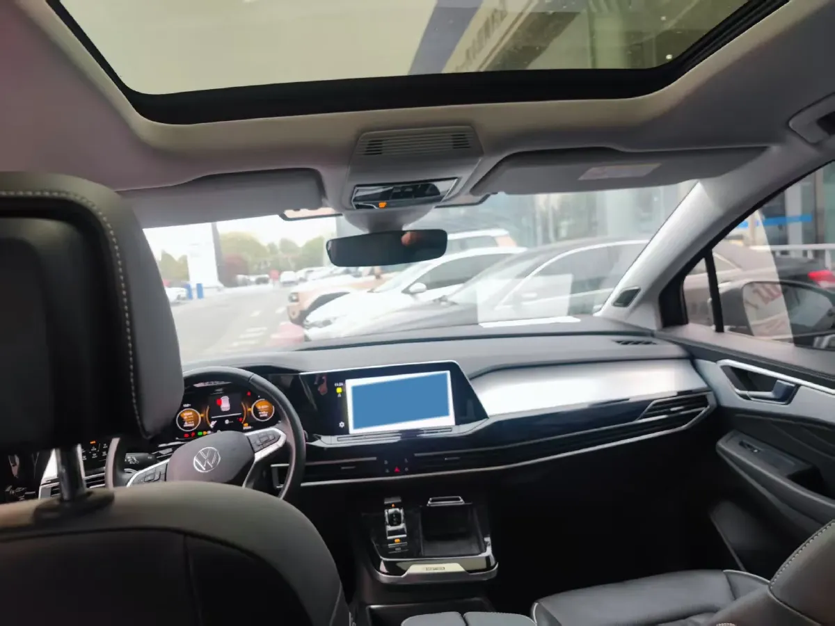 2024 Volkswagen Talagon 2.5T 299HP V6 7DCT,autocango,china used car exporter,china ev exporter,chinese used car exporter,chinese used ev exporter