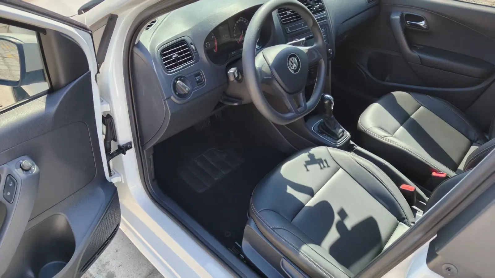 2018 ChangAn Eado 1.6L 128HP L4 6AT,autocango,china used car exporter,china ev exporter,chinese used car exporter,chinese used ev exporter