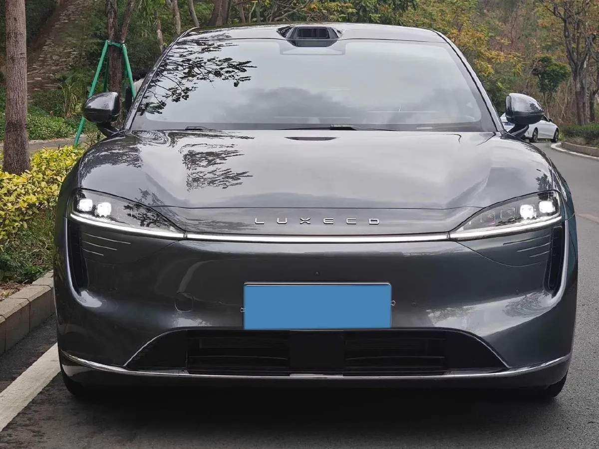 2025 Luxeed R7 REEV 156HP REEV 37KWH,autocango,china used car exporter,china ev exporter,chinese used car exporter,chinese used ev exporter