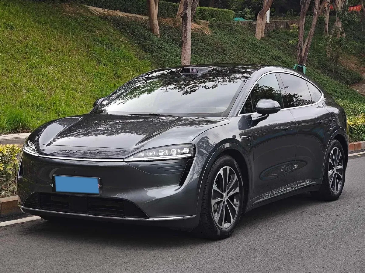 2025 Luxeed R7 REEV 156HP REEV 37KWH,autocango,china used car exporter,china ev exporter,chinese used car exporter,chinese used ev exporter