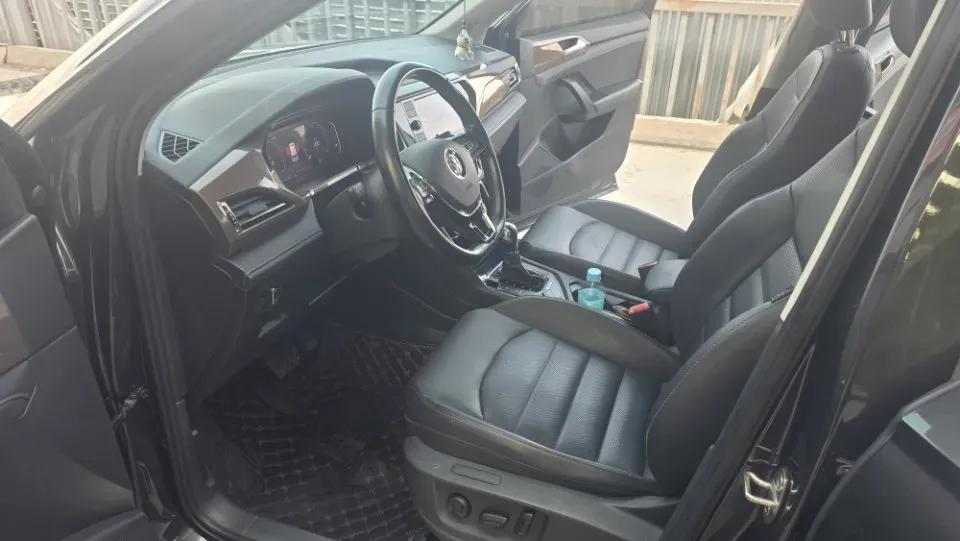 2020 Volkswagen Tharu 2.0T 186HP L4 7DCT,autocango,china used car exporter,china ev exporter,chinese used car exporter,chinese used ev exporter