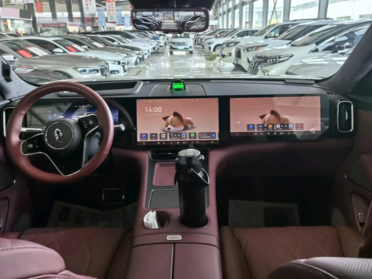 2025 AITO AITO M8 REEV 160HP REEV 53.4KWH,autocango,china used car exporter,china ev exporter,chinese used car exporter,chinese used ev exporter