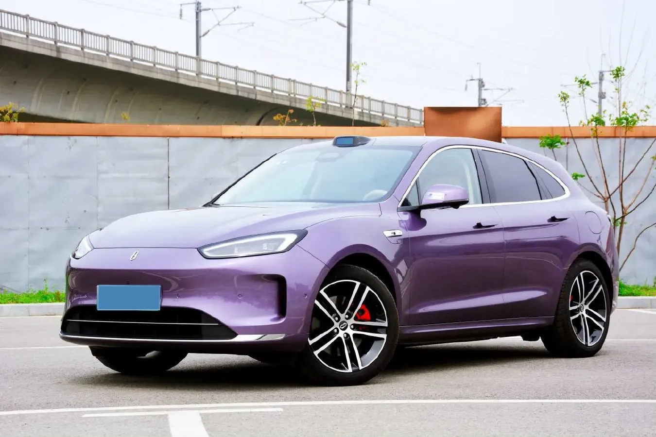 2025 AITO AITO M5 1.5T 152HP L4 REEV 42KWH,autocango,china used car exporter,china ev exporter,chinese used car exporter,chinese used ev exporter