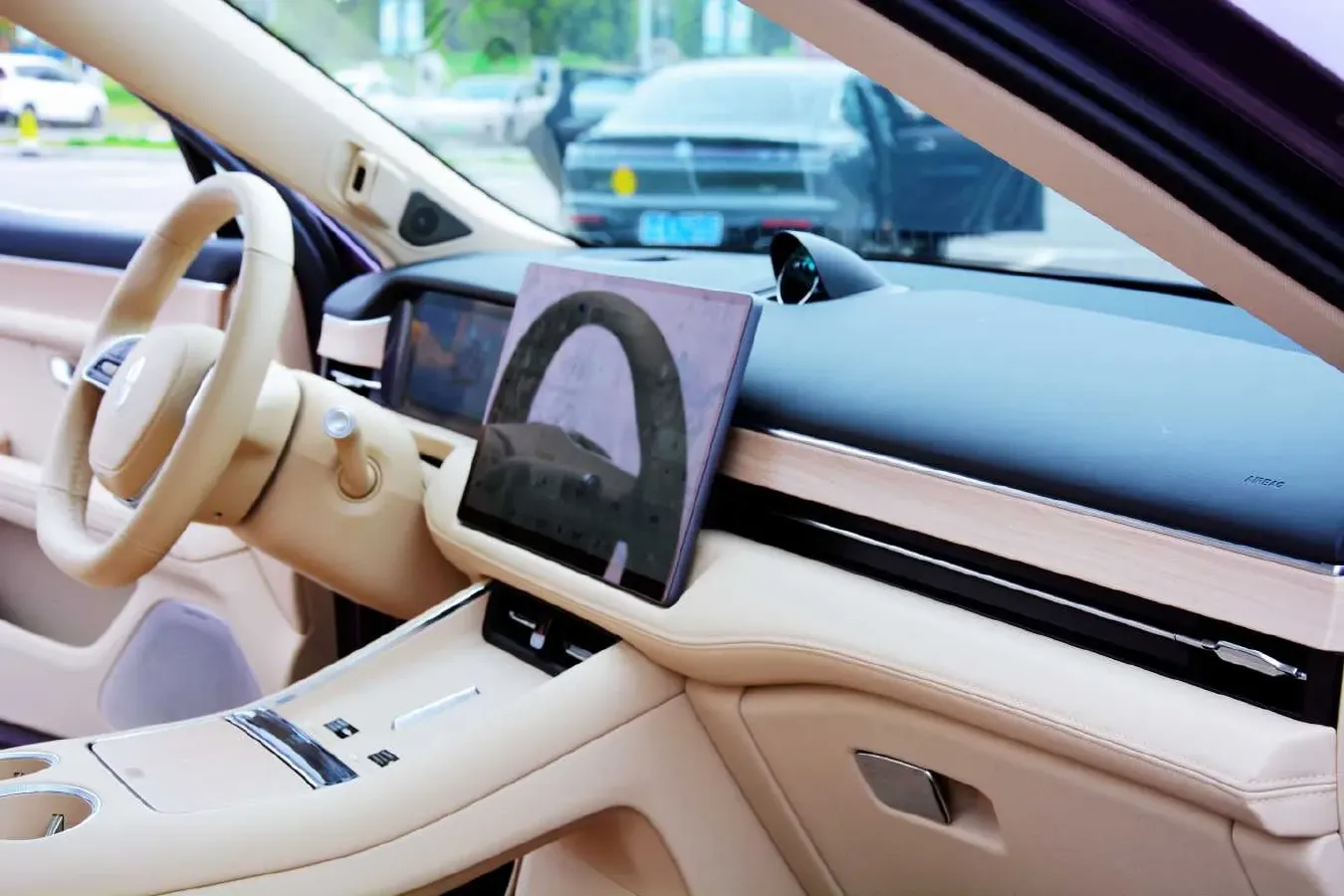 2025 AITO AITO M5 1.5T 152HP L4 REEV 42KWH,autocango,china used car exporter,china ev exporter,chinese used car exporter,chinese used ev exporter