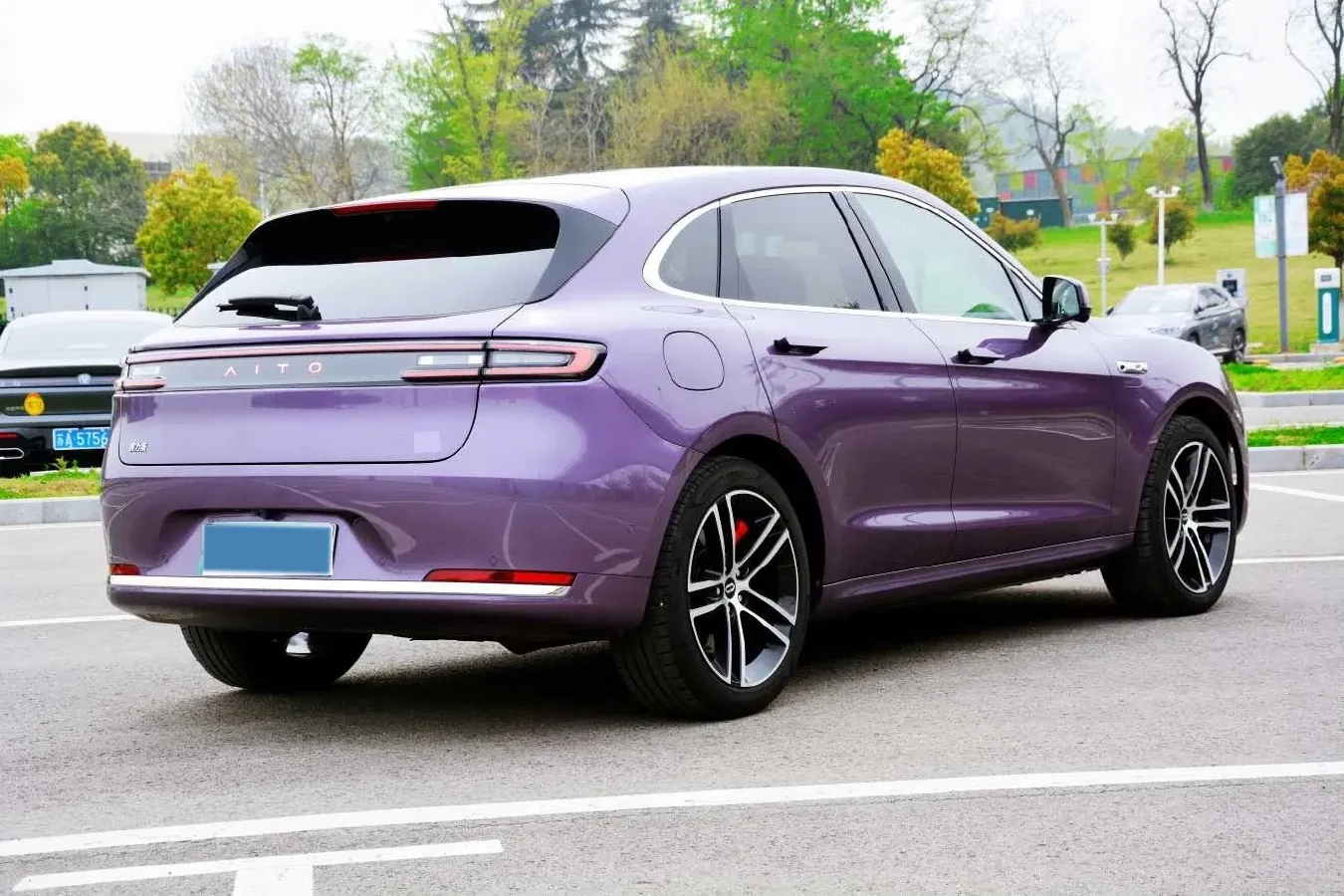 2025 AITO AITO M5 1.5T 152HP L4 REEV 42KWH,autocango,china used car exporter,china ev exporter,chinese used car exporter,chinese used ev exporter