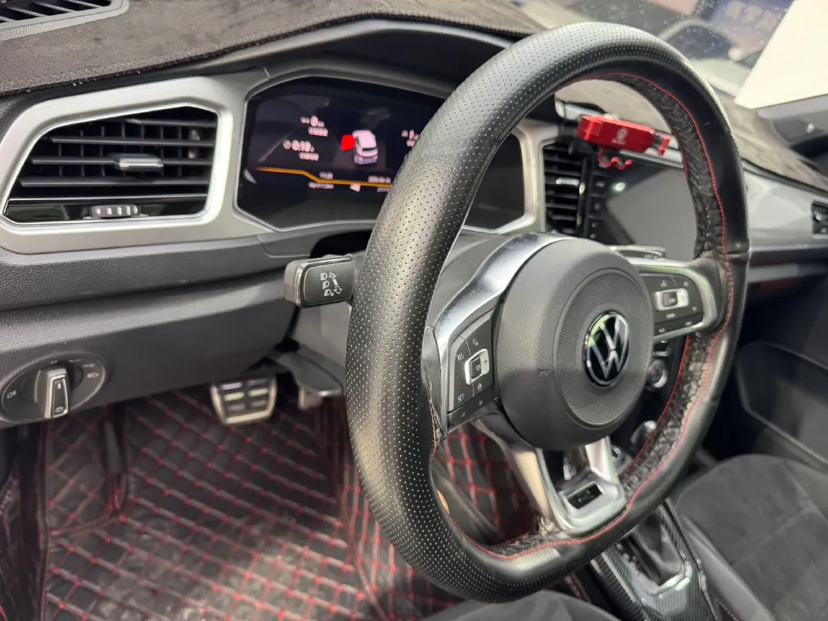 2022 Volkswagen T-Roc 1.4T 150HP L4 7DCT,autocango,china used car exporter,china ev exporter,chinese used car exporter,chinese used ev exporter