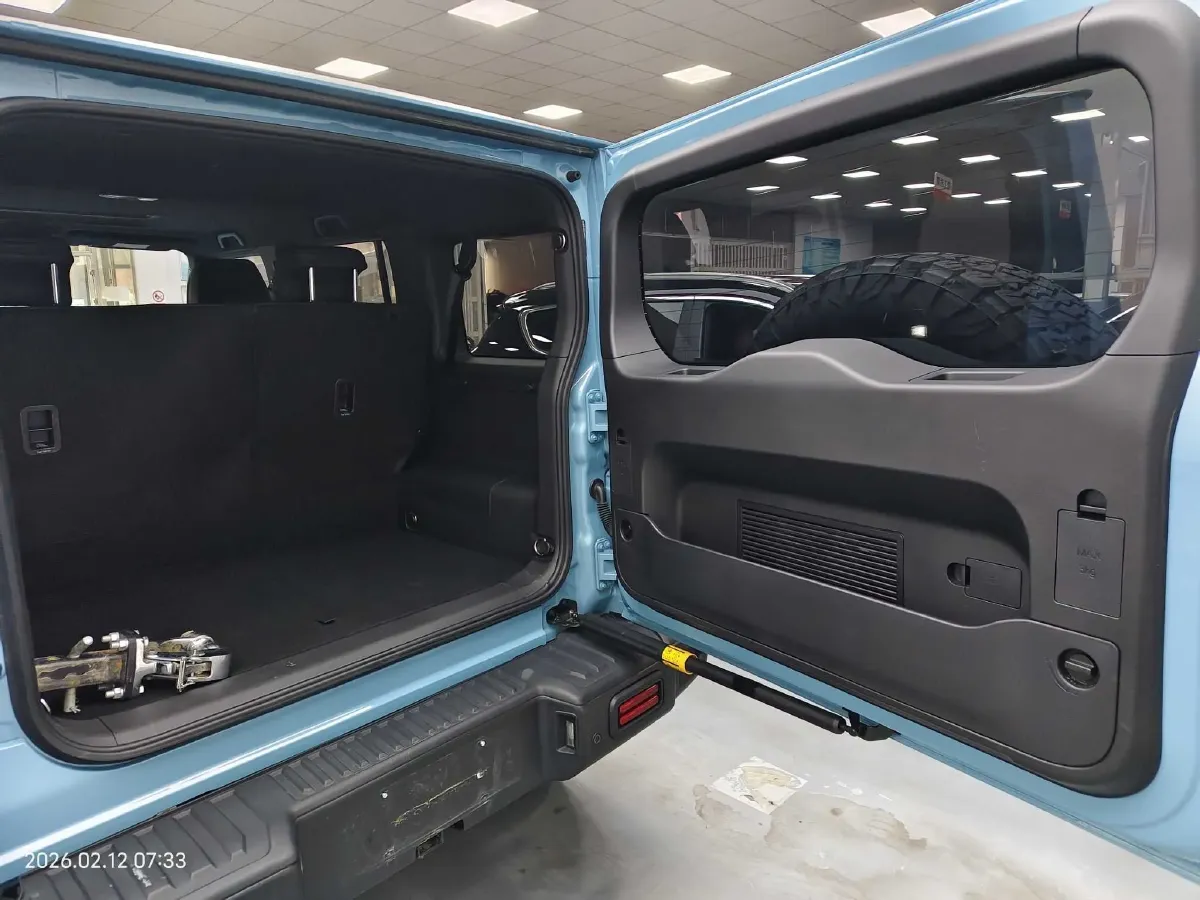 2025 212 212 T01 2.0T 252HP L4 8AT,autocango,china used car exporter,china ev exporter,chinese used car exporter,chinese used ev exporter