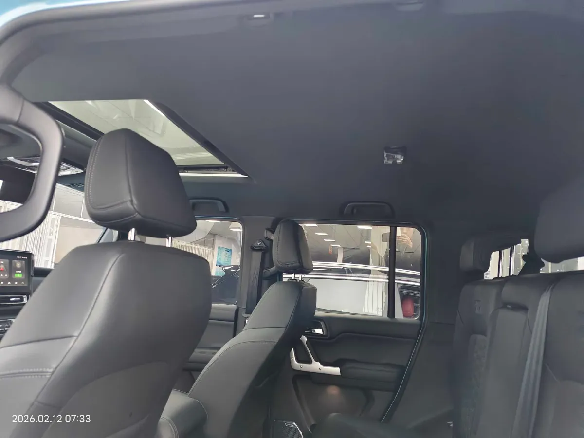 2025 212 212 T01 2.0T 252HP L4 8AT,autocango,china used car exporter,china ev exporter,chinese used car exporter,chinese used ev exporter