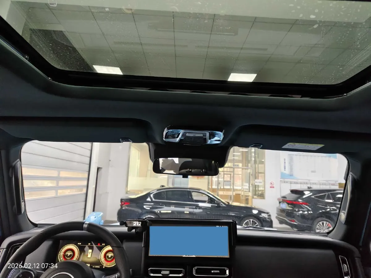 2025 212 212 T01 2.0T 252HP L4 8AT,autocango,china used car exporter,china ev exporter,chinese used car exporter,chinese used ev exporter